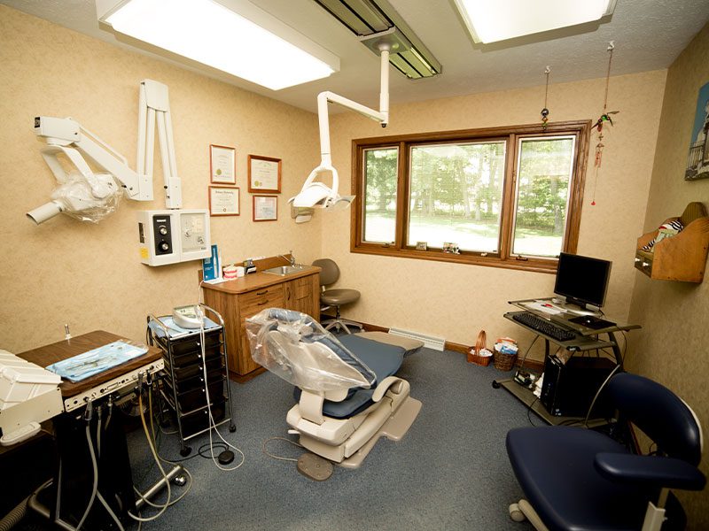 Dentist Office of Dr Daniel W Fridh DDS MAGD in La Porte, IN 