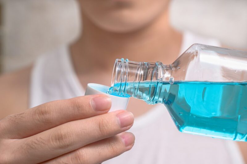Ingredients to Look For & Avoid in your Mouthwash